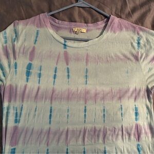 Short Sleeve Women’s Top-Small purple/teal tiedye